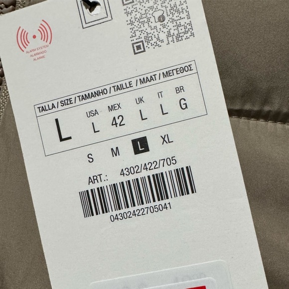 ZARA • Khaki Puffer Vest Jacket - Picture 8 of 9